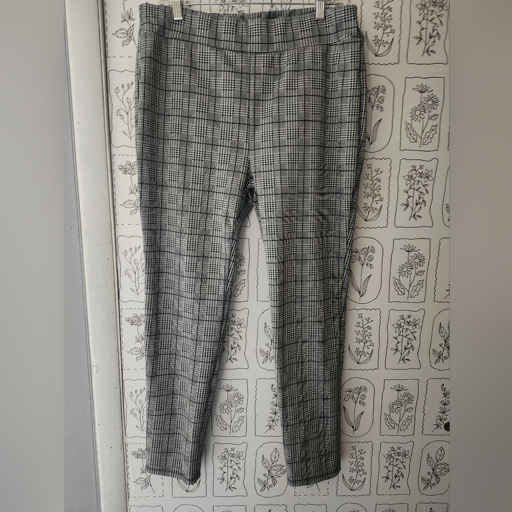 Stretchy dress pants